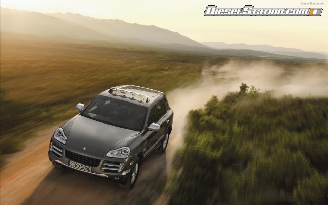 Porsche CayenneS 2010 Widescreen Picture #5 Porsche CayenneS 2010 Widescreen Picture #5